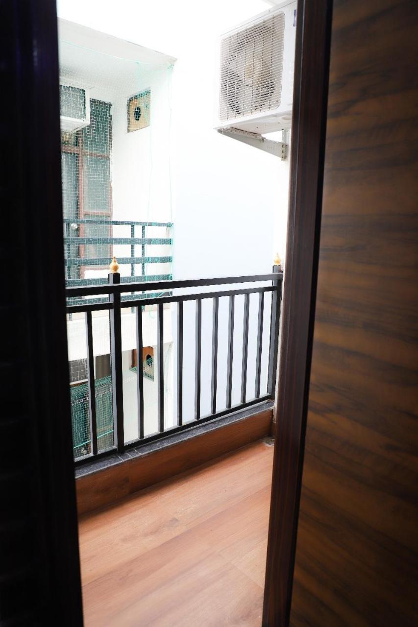 Bed and Breakfast Surya International Neu-Delhi Exterior foto
