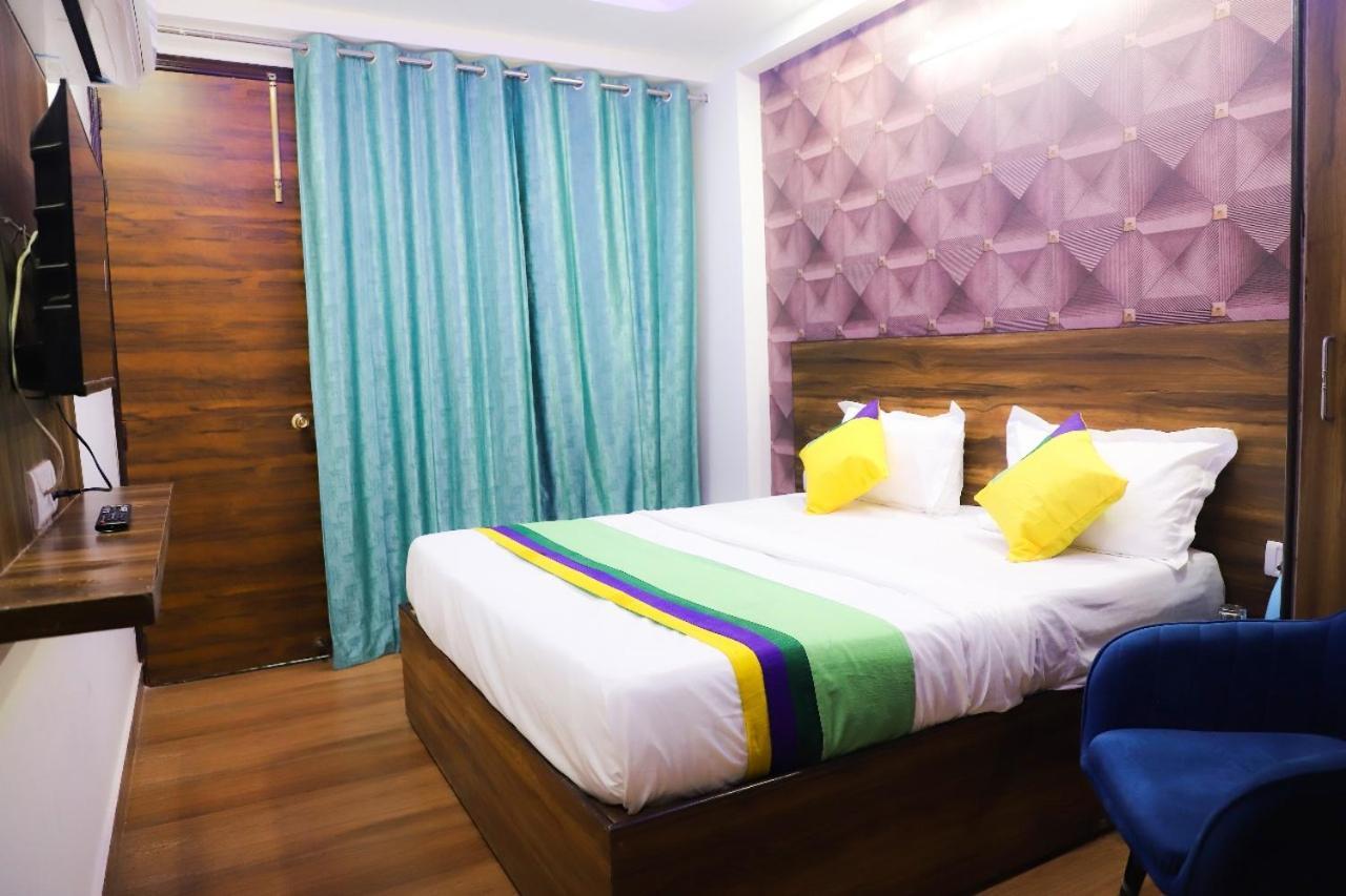 Bed and Breakfast Surya International Neu-Delhi Exterior foto