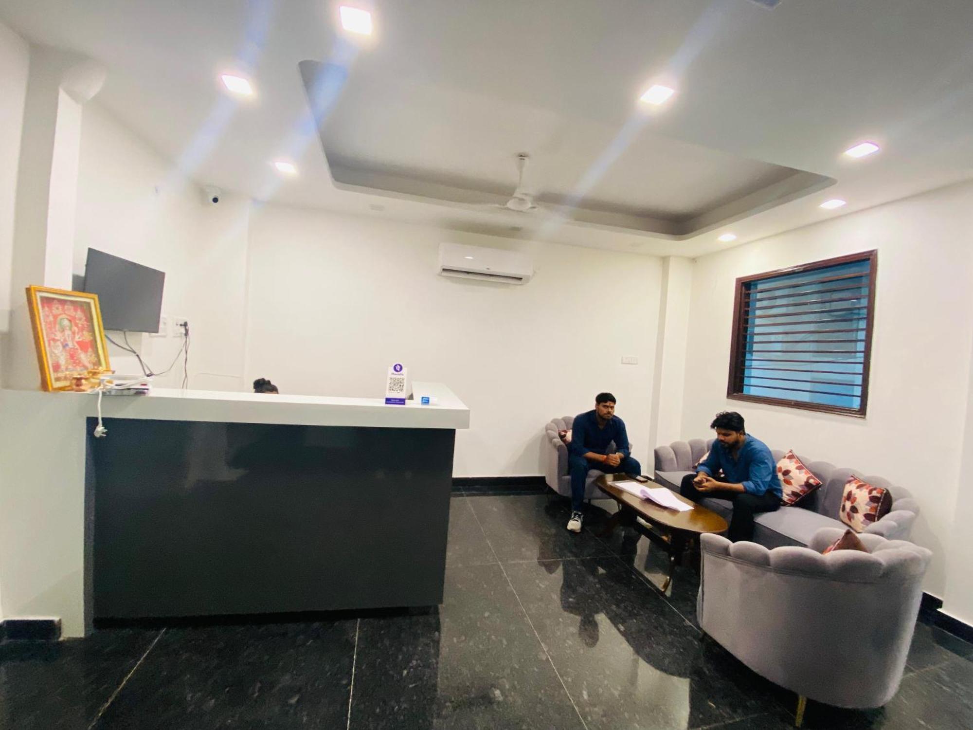 Bed and Breakfast Surya International Neu-Delhi Exterior foto