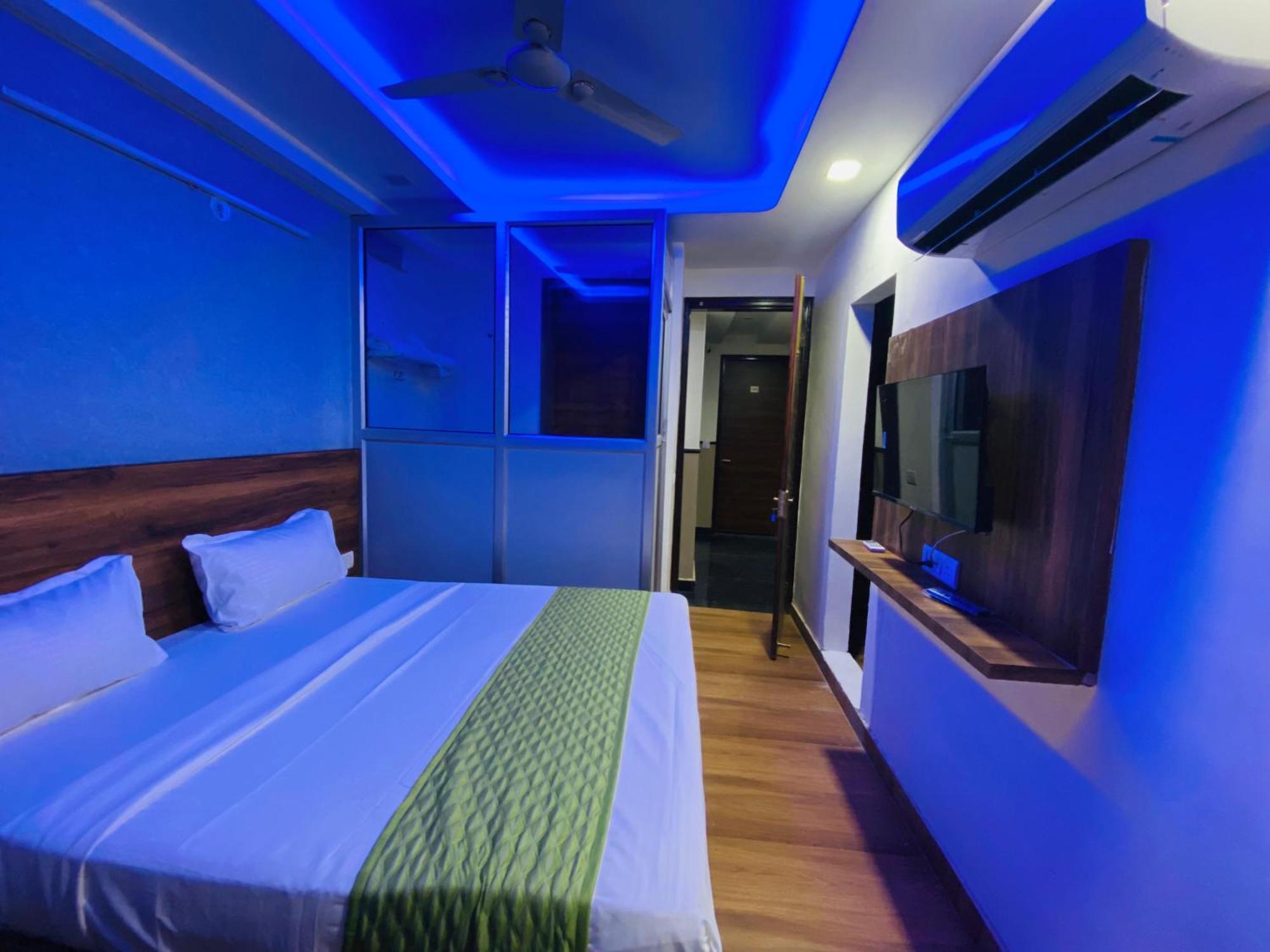 Bed and Breakfast Surya International Neu-Delhi Exterior foto
