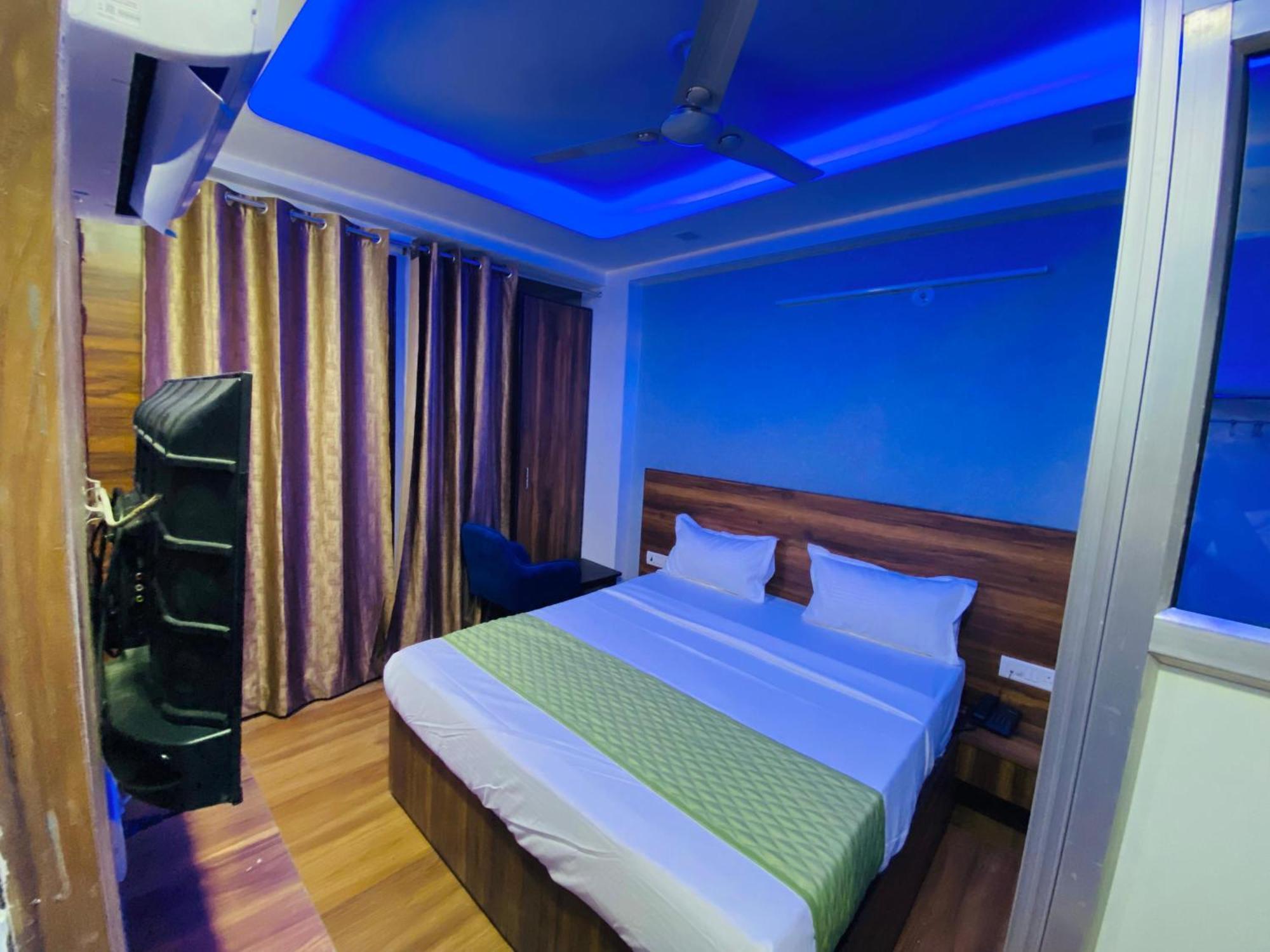 Bed and Breakfast Surya International Neu-Delhi Exterior foto
